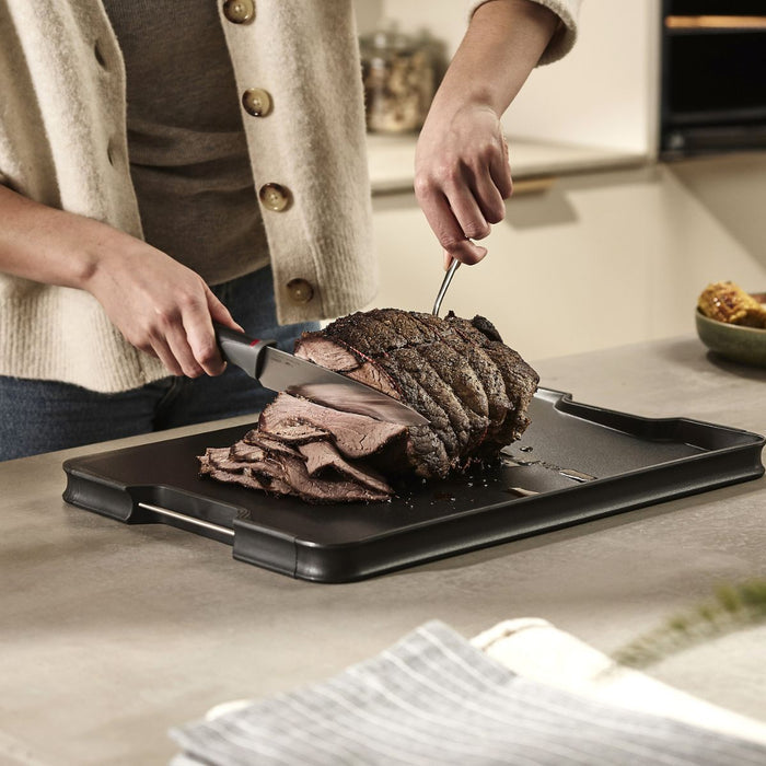 Joseph Joseph Cut & Carve Plus Chopping Board - Extra Large - Black
