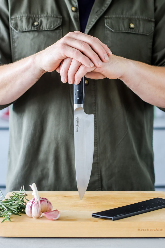 KitchenAid Koksmes Gourmet 20 cm + Gratis mesbeschermer