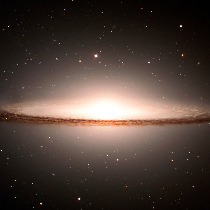 M104 Fine Shades of a Sombrero - high resolution space images - Sky Image Lab