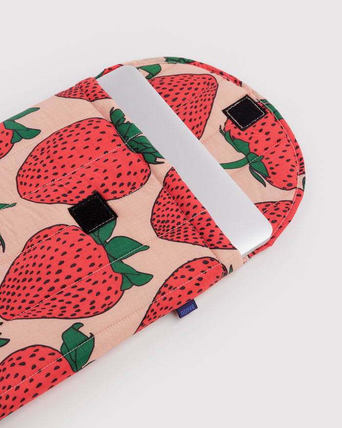 Puffy Laptop Sleeve 16" - Strawberry