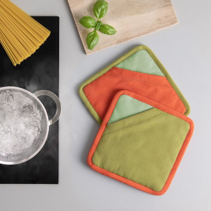 Remember Pot Holder Set - Set of 2 - Berry