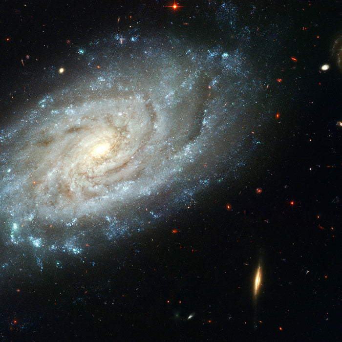 Spiral Galaxy in Leo - high resolution space images - Sky Image Lab