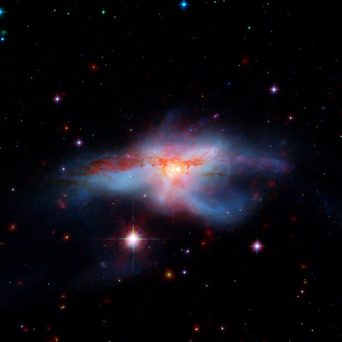 Spitzer Colliding Galaxies - high resolution space images - Sky Image Lab
