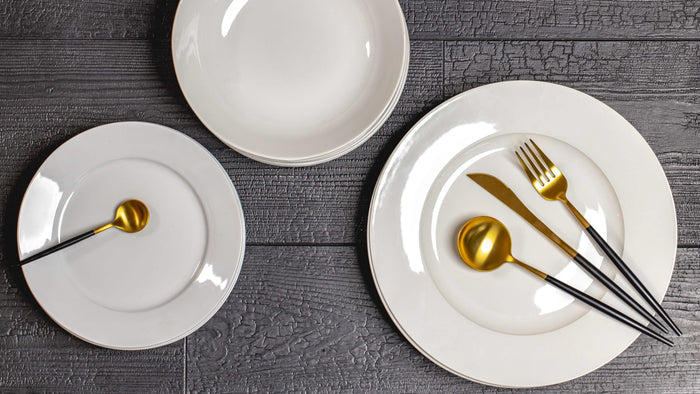 Studio Tavola Serviesset Wit 18-delig / 6 personen - 6 dinerborden, 6 diepe borden en 6 ontbijtborden