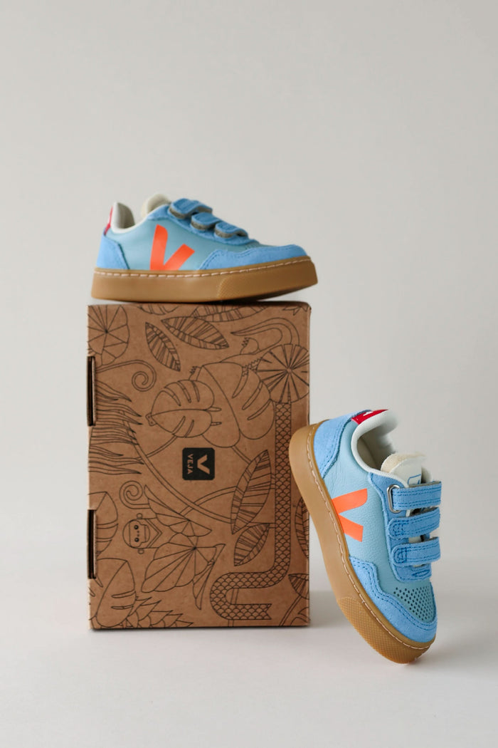 V90 Leather Sneakers - Steel / Fury / Natural