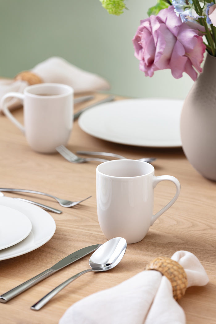 Villeroy & Boch Serviesset For Me 16-delig / 4 personen - 4 bekers met oor, 4 dinerborden, 4 ontbijtborden en 4 French bowls